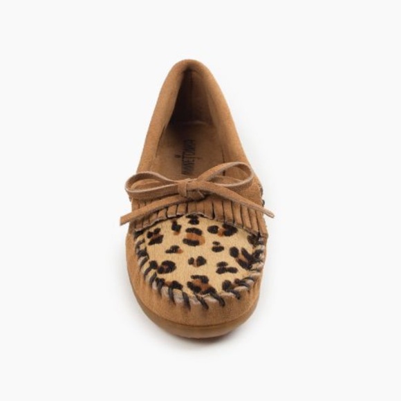 MINNETONKA Slip On Shoes - Picture 2 of 6